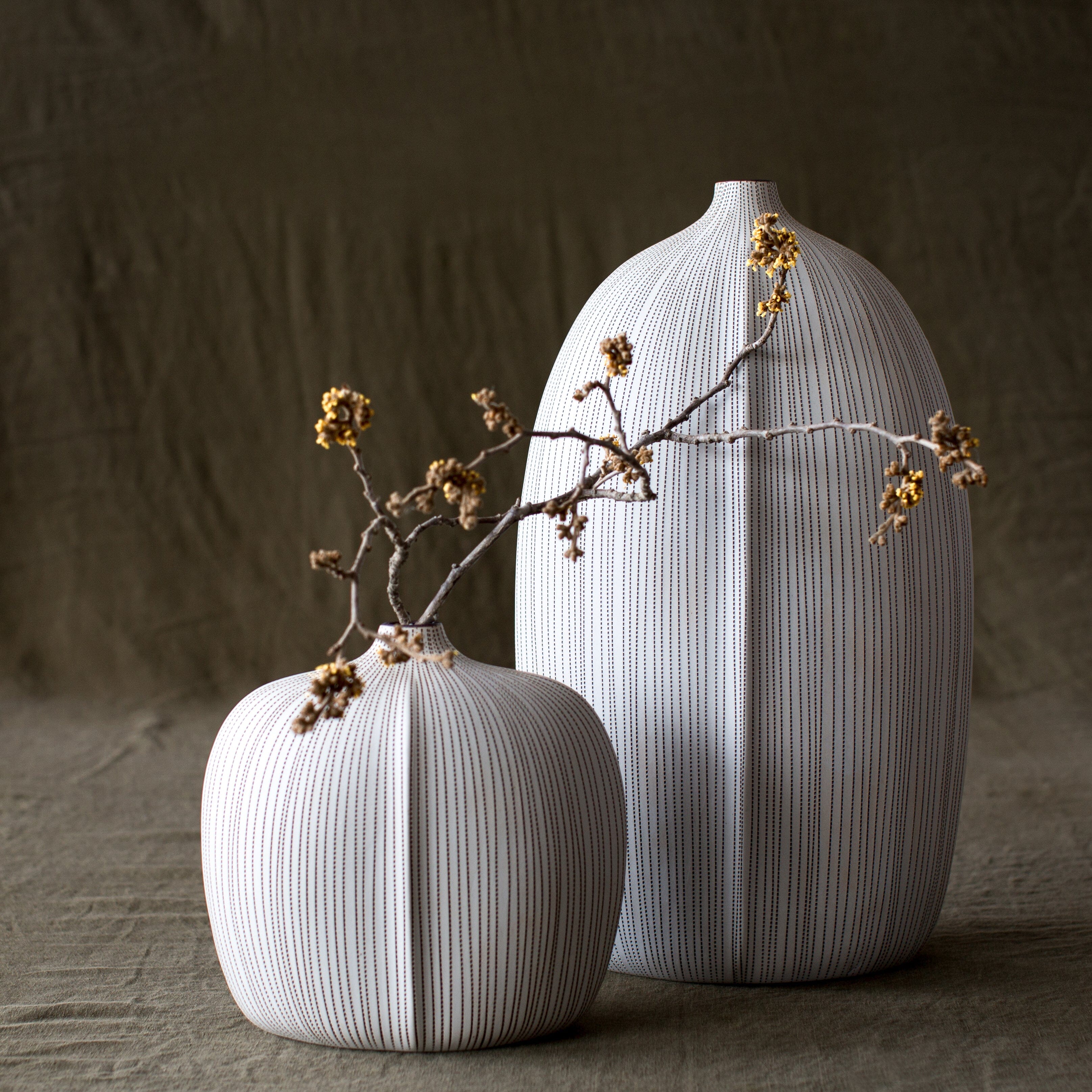 Wholesale - Verti vases Roshi Ceramics 